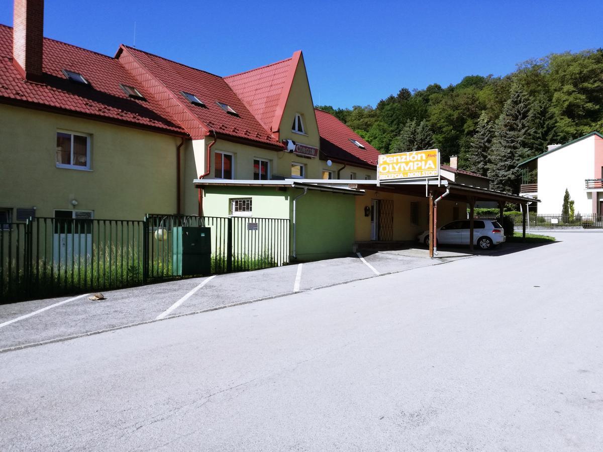 Penzion Olympia** Banská Bystrica Extérieur photo