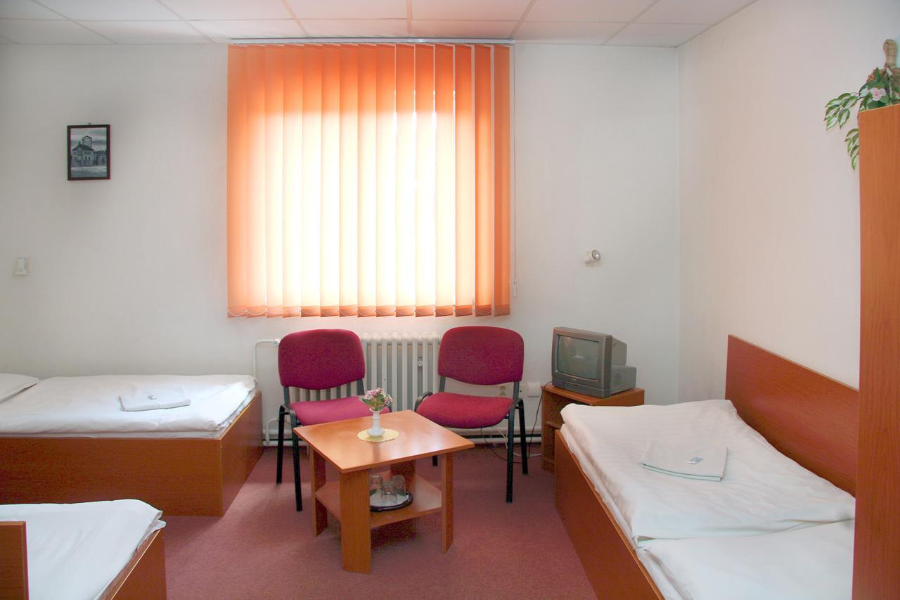 Penzion Olympia** Banská Bystrica Extérieur photo