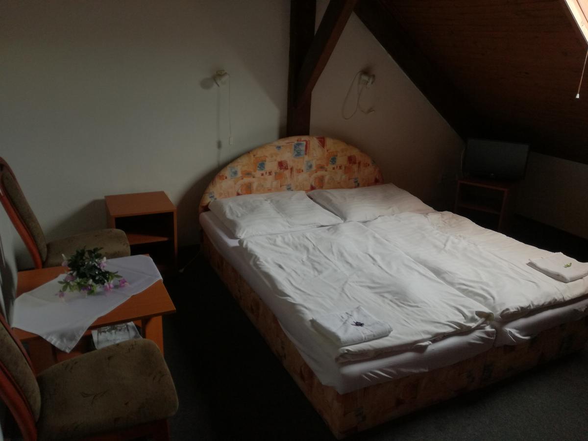 Penzion Olympia** Banská Bystrica Extérieur photo