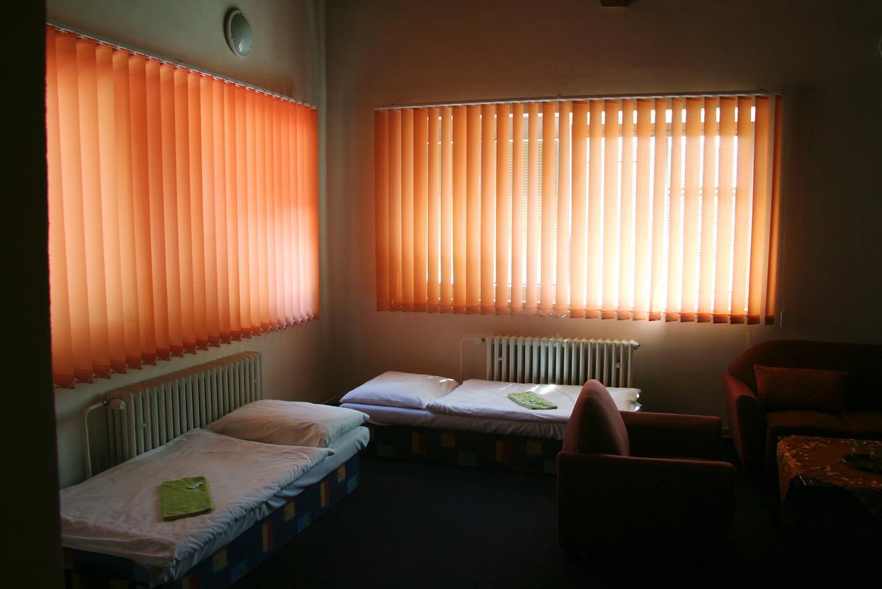 Penzion Olympia** Banská Bystrica Extérieur photo